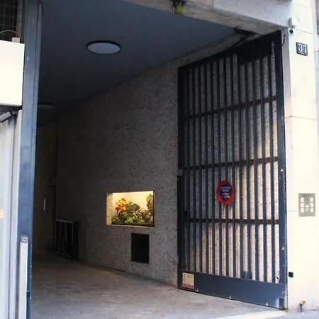 Broletto 5 Minutes From Duomo Appartement